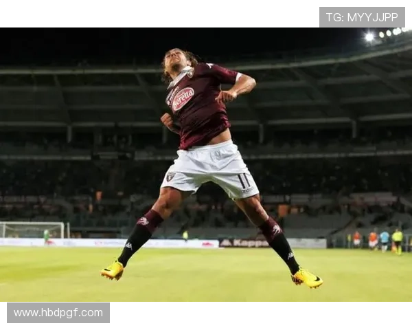 维罗纳足球俱乐部历史与发展:从传奇到现代的蜕变与挑战 维罗纳足球俱乐部历史与发展:从传奇到现代的蜕变与挑战