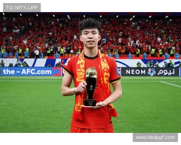 国足新星闪耀国际赛场再创佳绩球队士气高涨备战世界杯预选赛