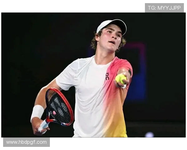 网球新星在美国公开赛上逆转获胜,创历史最年轻冠军纪录 网球新星在美国公开赛上逆转获胜,创历史最年轻冠军纪录