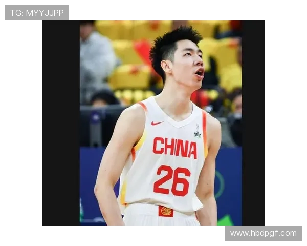 国家队新星闪耀赛场助力球队晋级半决赛表现惊艳引发球迷议持续 国家队新星闪耀赛场助力球队晋级半决赛表现惊艳引发球迷议持续